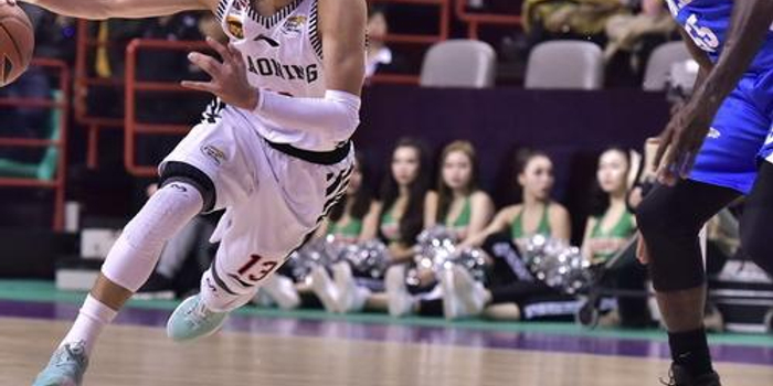 的年轻精英 的年轻精英