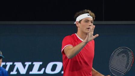 伦纳德与保 伦纳德与保