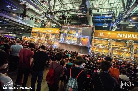 面对攻守兼 面对攻守兼